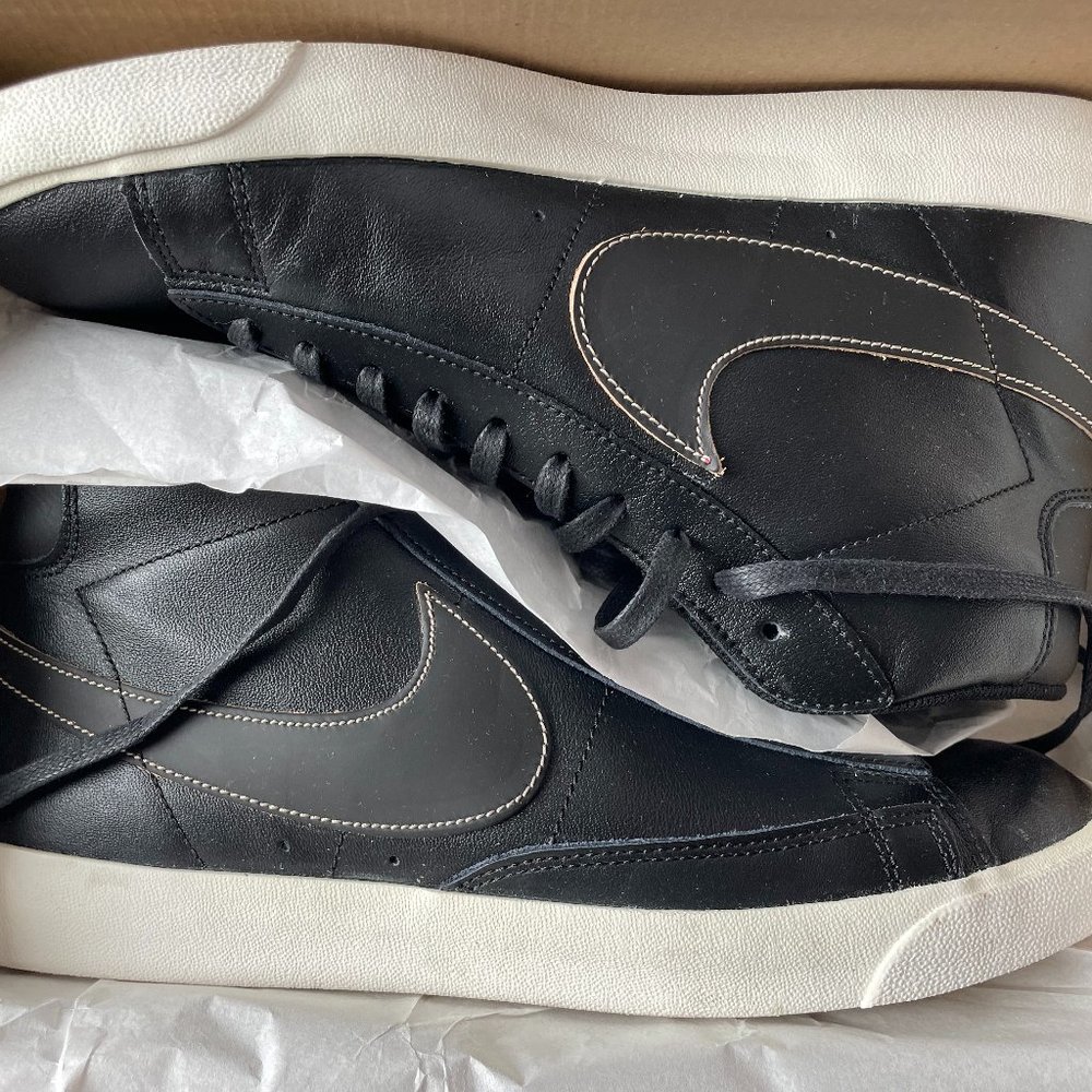 Nike Blazer Mid (New)